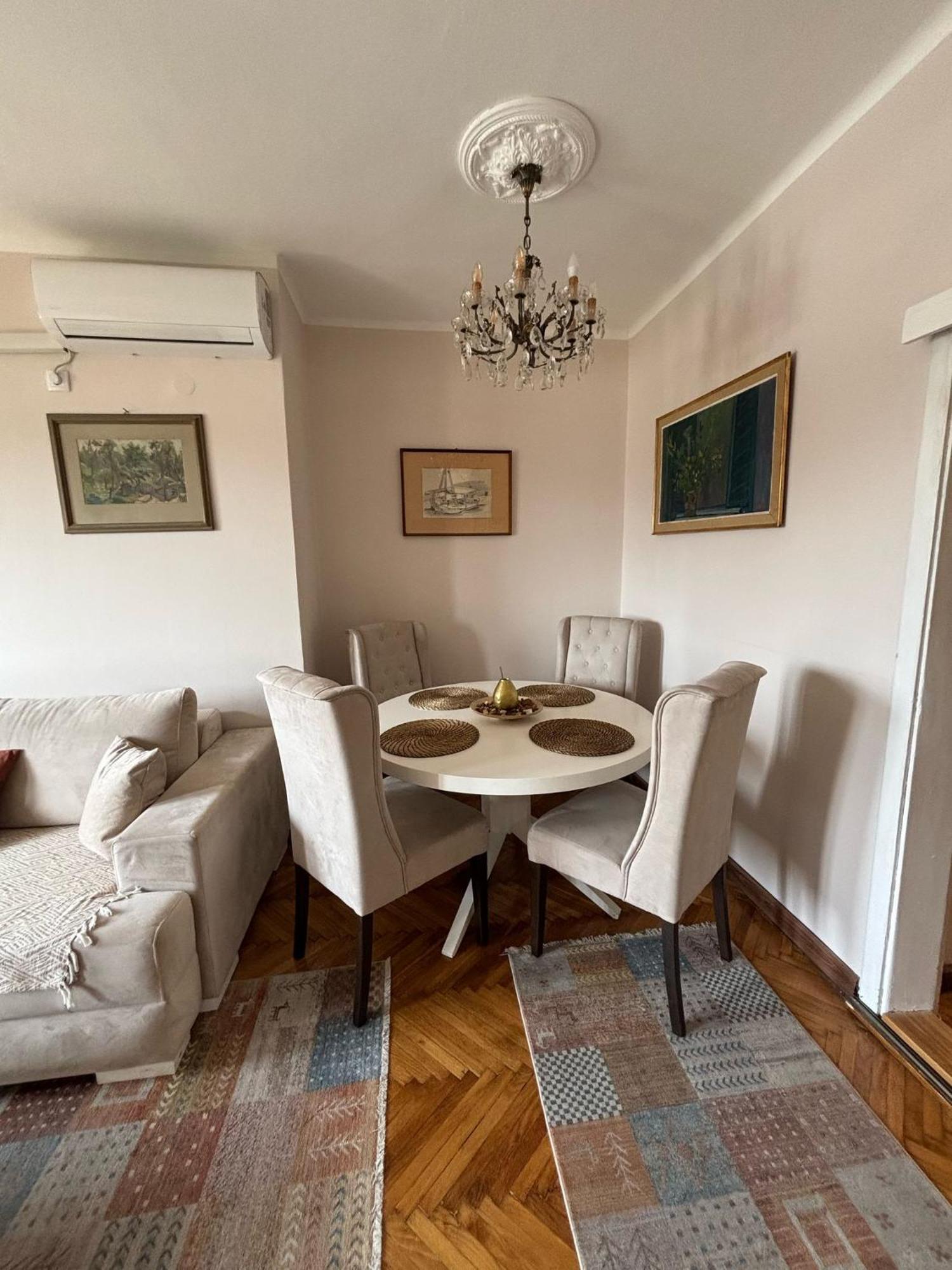 Apartment Wellness Belgrade Extérieur photo
